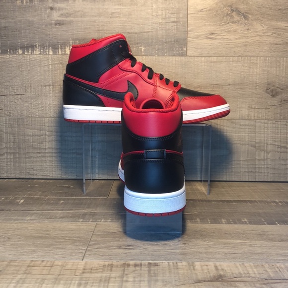 Nike - Air Jordan 1 MID - Picture 3 of 6
